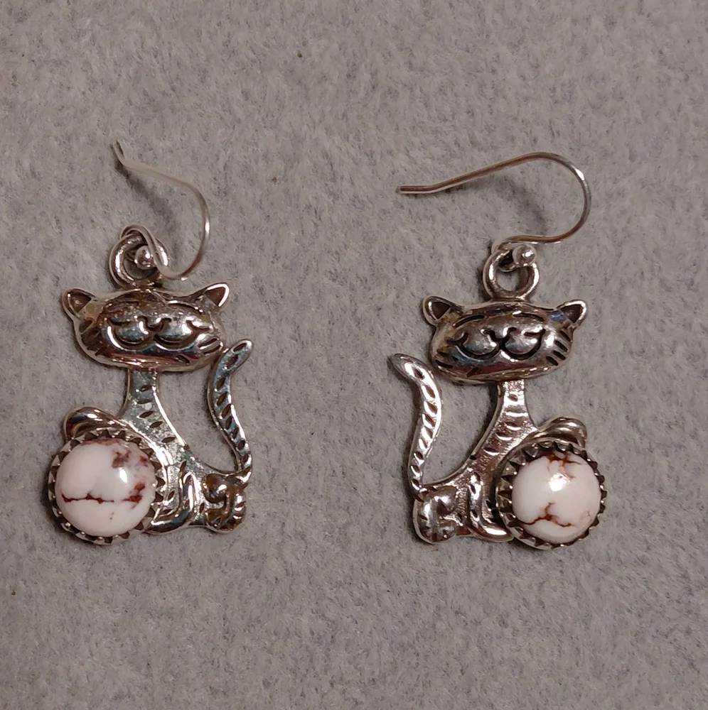 Sterling Silver Cat Earrings With Wild Horse Jasper Stones - Picture 2 of 5